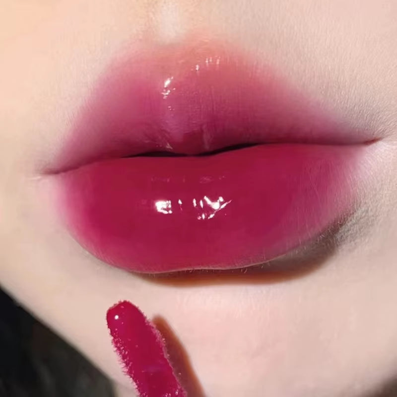 Light Glass-Like Lip Lacquer - Mirror Shine, Hydrating Formula; Smudge-Proof, Long-Wear, and Skin-Brightening